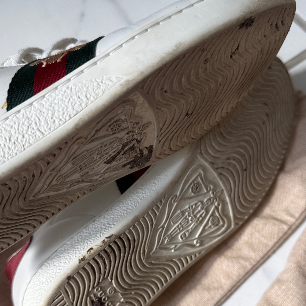 Gucci White Leather Sneakers with Red and Green Accents - Picture 9 of 11